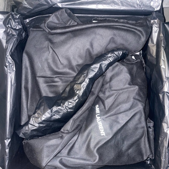 Saint Laurent Wyatt 40 Zipped Boot in Black Size 40| 8 - Picture 5 of 6